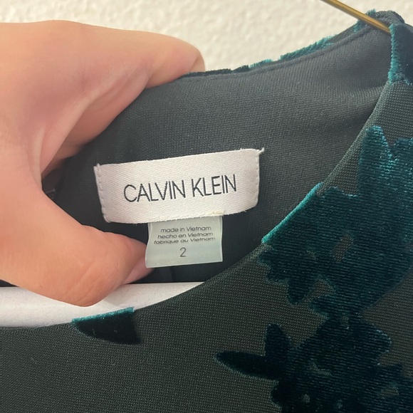 Calvin Klein green satin dress - Picture 3 of 6